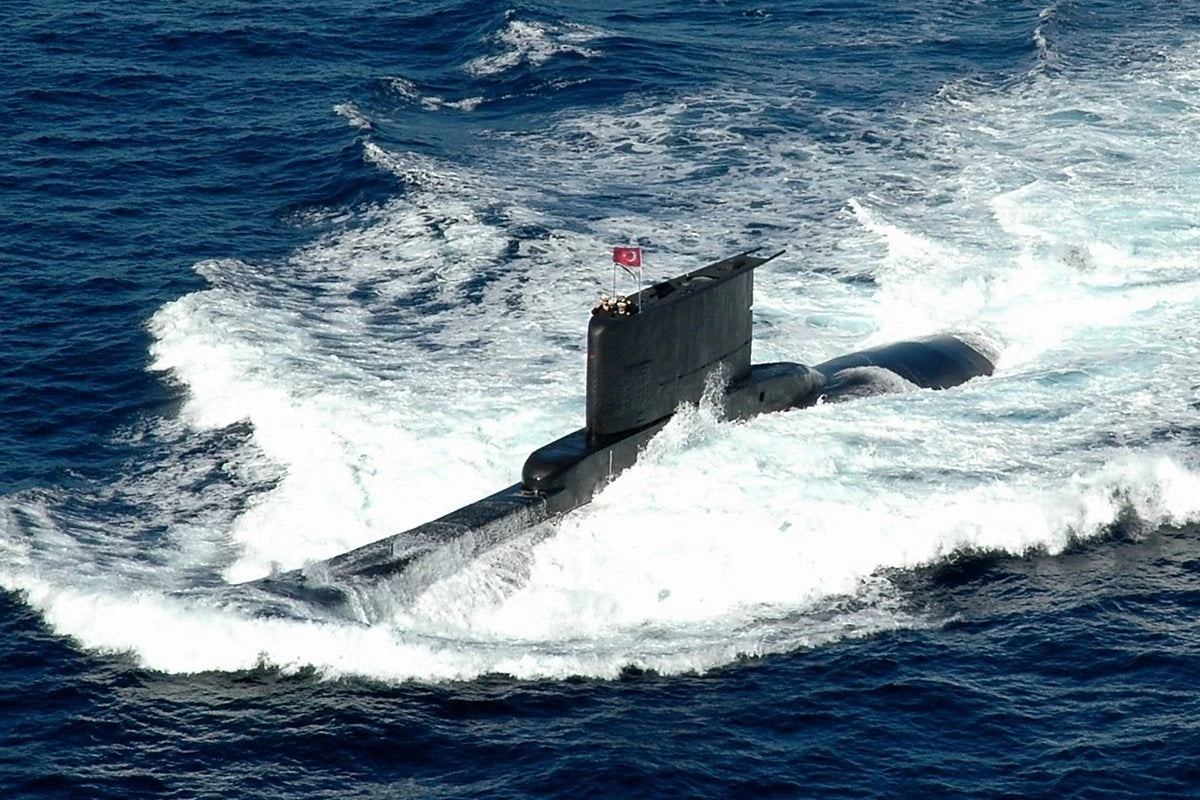 Βγάζει υποβρύχια στην Ανατολική Μεσόγειο η Τουρκία – Η Άγκυρα απειλεί Κύπρο και Ελλάδα – Τραβάει το σχοινί ο Ρ. Τ. Ερντογάν